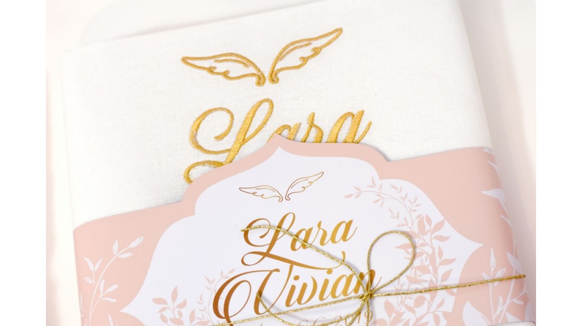 Trusou de botez gold cu ingeras pentru fetite cu broderie personalizata, Gold Wings 30